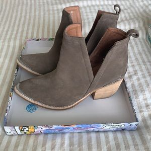 Jeffrey Campbell Cromwell Booties